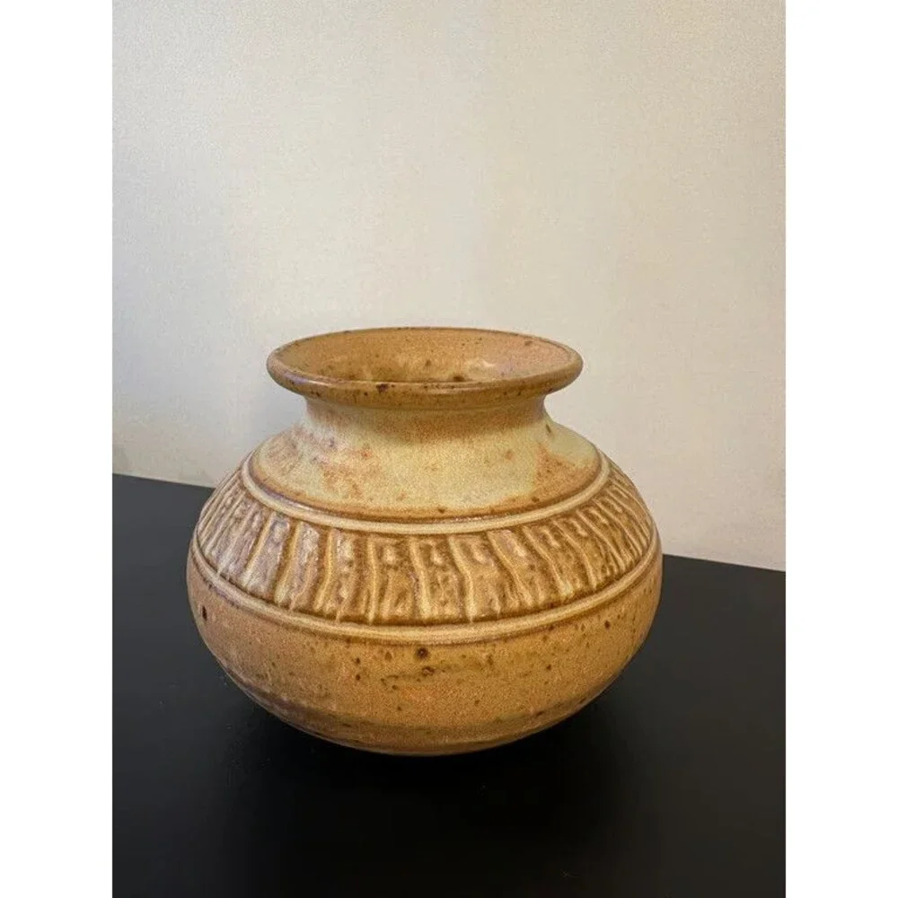 Studio Pottery Squat Vase Carved Band Speckled Ash Glaze Stamped Signed
